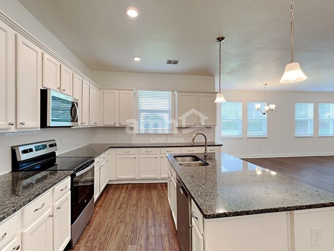 Photo - 236 Crestrun Loop