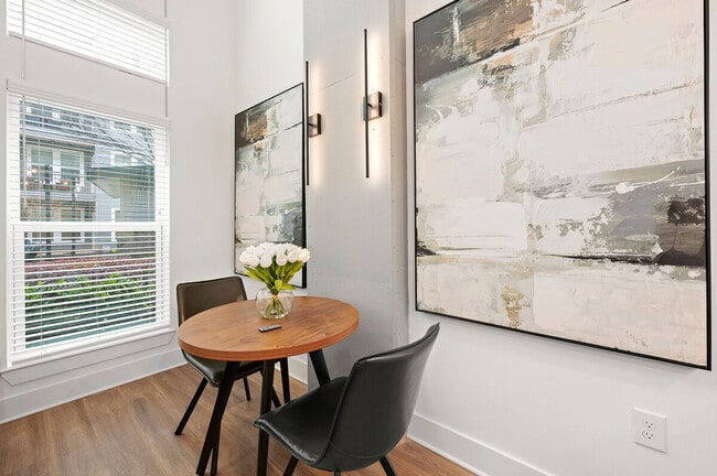 Photo - 230 Bill Kennedy Wy SE Unidad ID1351867P