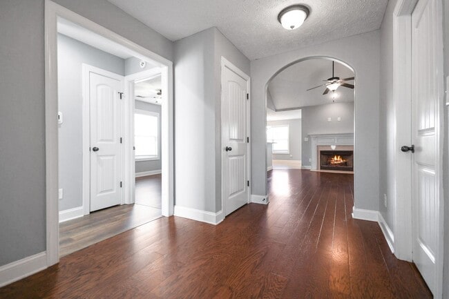 Photo - Pet Friendly Three Bedroom!