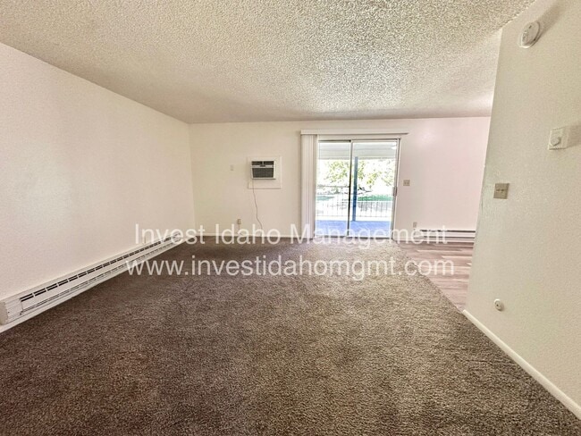 Photo - 3970 W Glenn St Unit B