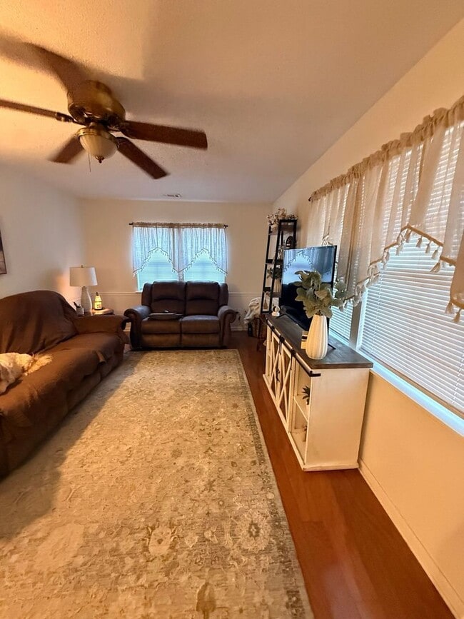 Photo - Comfort, Convenience & Charm