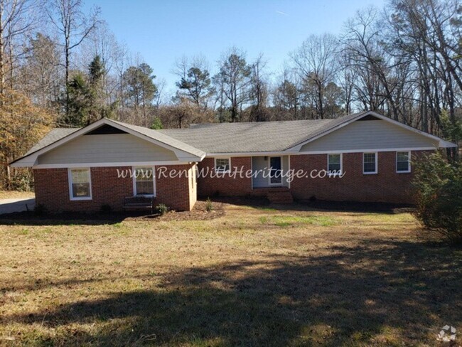 Building Photo - GORGEOUS BRICK RANCH / UPGRADES GALLORE/ P... Rental