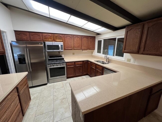 Building Photo - 1208 Tucson Ave Rental