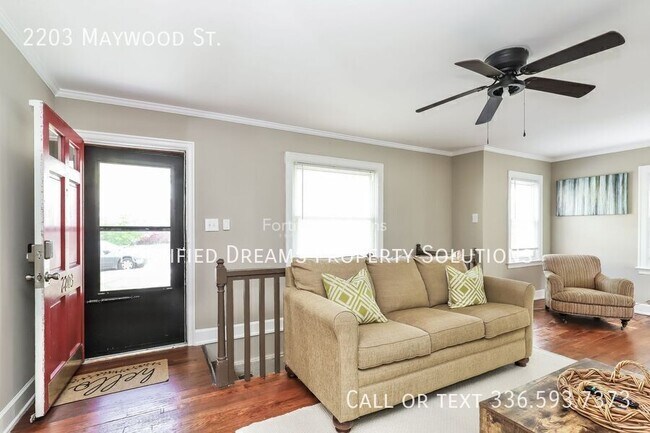 Photo - 2203 Maywood St