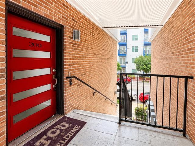 Photo - 1320 May St Unit 200