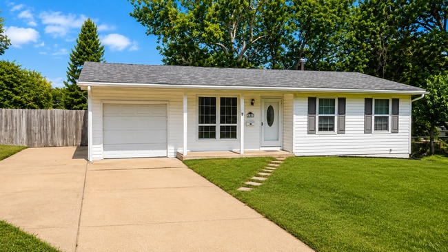 Building Photo - 5205 Auriesville Ln