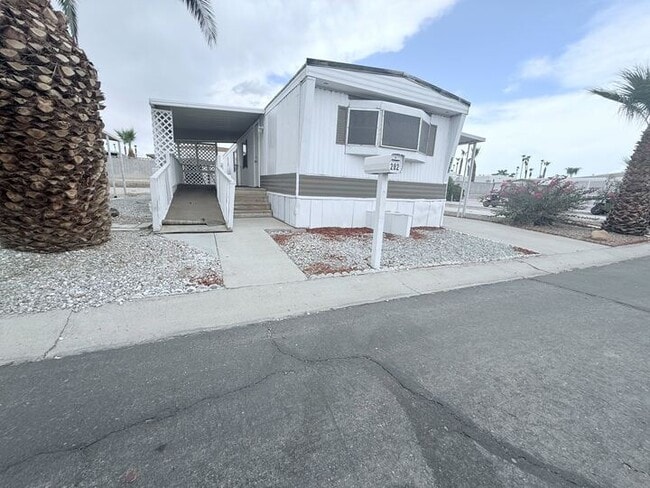 Building Photo - 3601 E Wyoming Ave