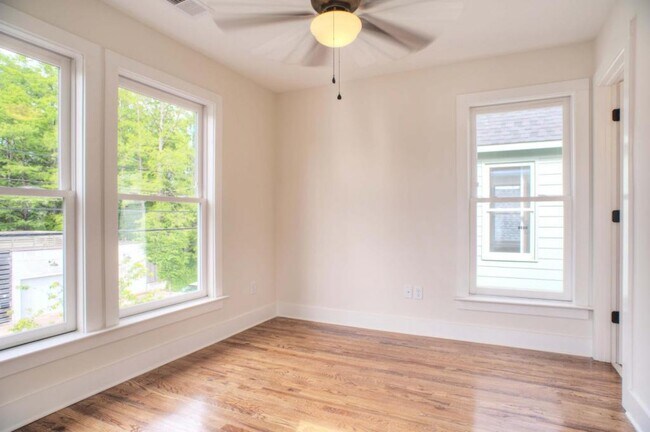 Photo - 187 Looney Ave