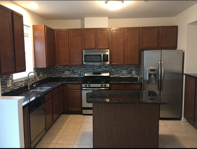 Photo - 1242 Evergreen Ave