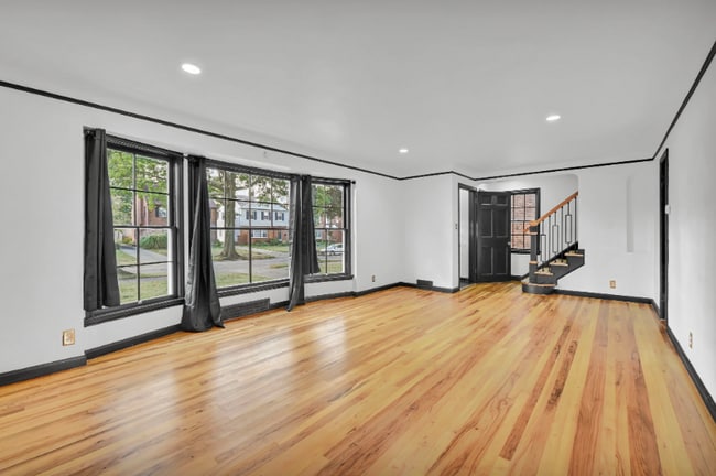 Photo - 3961 Lansdale Rd