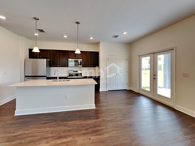 Photo - 2110 Saffron Walden Dr