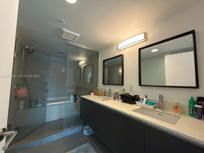 Photo - 6620 Indian Creek Dr Unit 209