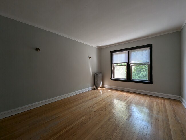 Photo - 4912 N Hoyne Ave Unidad 2102-1E