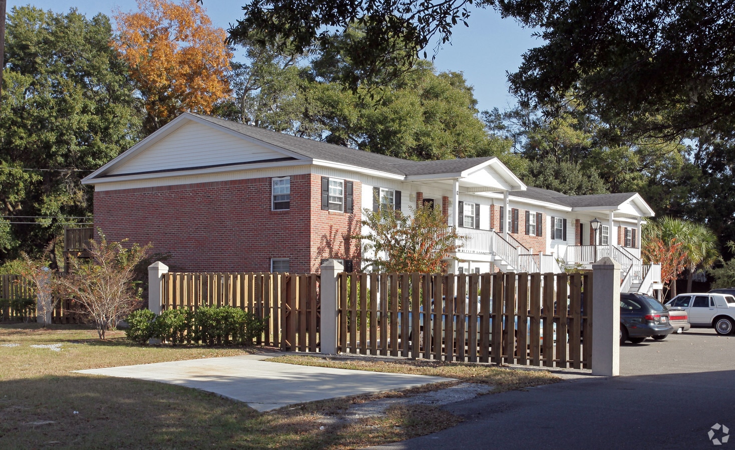 Photo - 3930 Azalea Dr