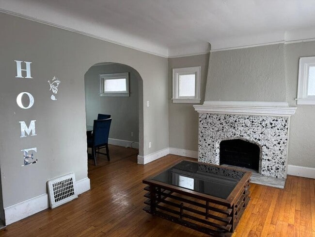 Photo - 14088 Roselawn St