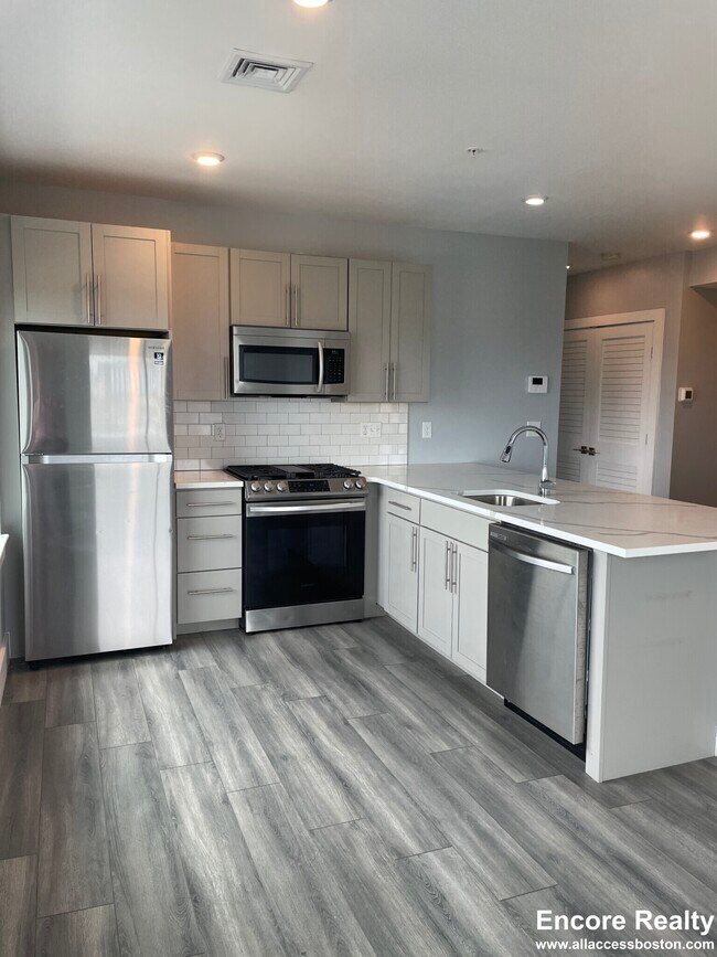 Photo - 55 W Fifth St Unit 507