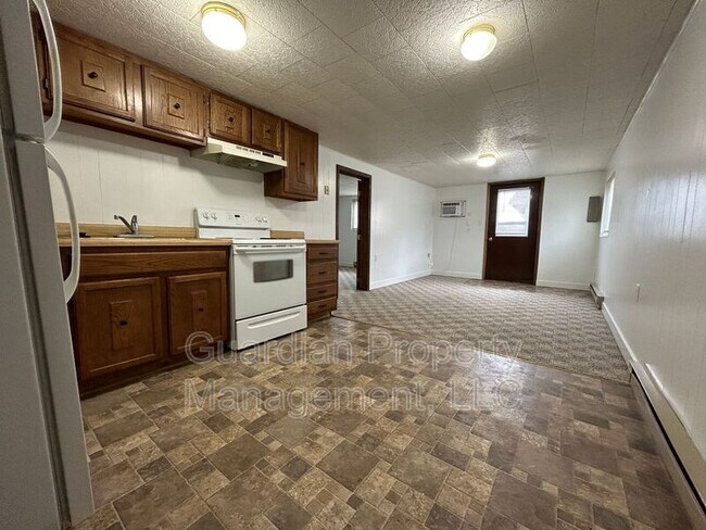 Photo - 1001 N Buchanan St