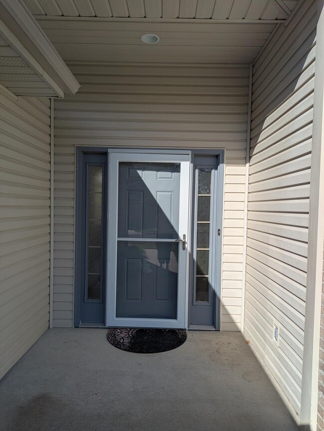 2601 Quartz Ln