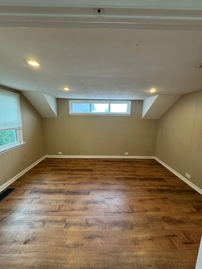 Photo - Cute 3 Bedroom 2 Bath in Lakewood!