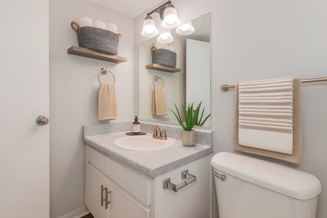 Photo - Woodland Trails Apartments