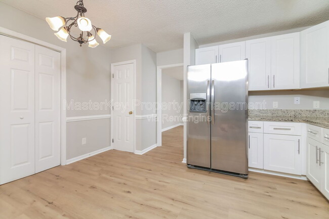 Photo - 1021 Amber Acres Ln