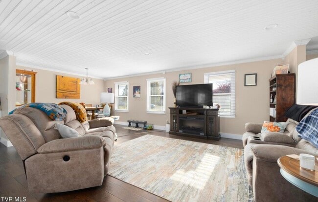 Photo - 2916 Newbern Dr