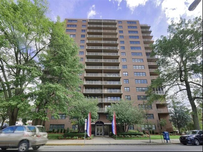 The Towers at Passaic Park