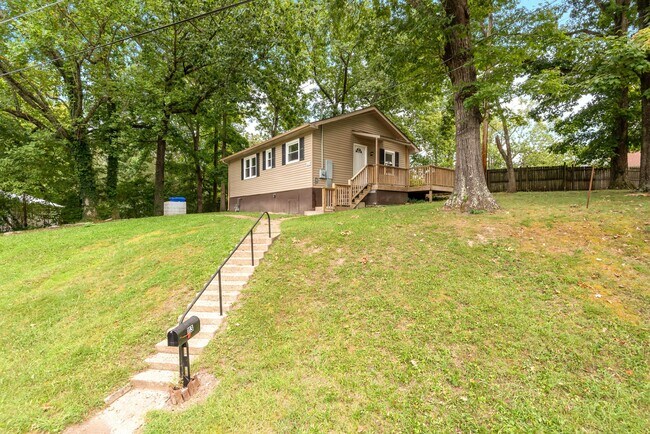 Photo - 113 Wakeman Ln