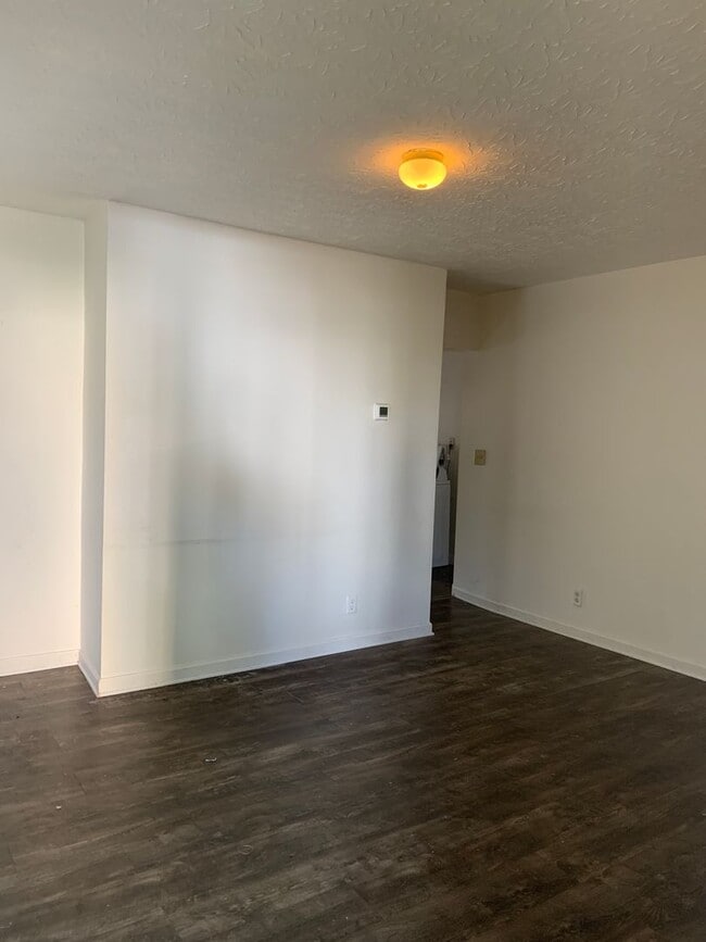 Photo - 404 Young St Unit 404 Young Apt A