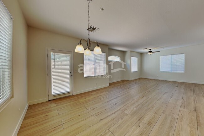 Photo - 8928 Cambridge Glen Ct