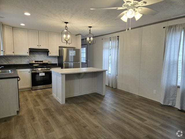Building Photo - 26 115th Ln NE Rental