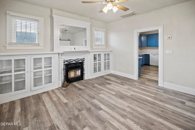 Photo - 3418 Yandell Dr