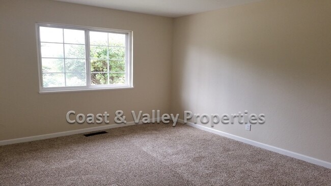 Photo - Lovely South Salinas Home!