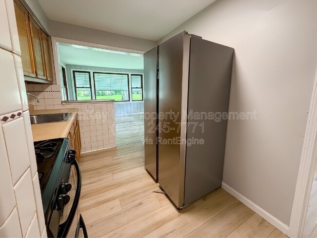 Photo - 7724 Monroe Dr