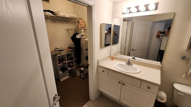 Photo - 5090 Fairways Cir Unit H202