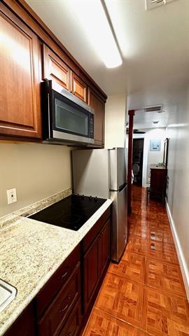 4618 East Side Ave Unit D