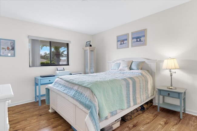 Waters Edge Apartments