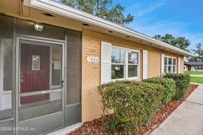 Photo - 7804 Jolliet Dr
