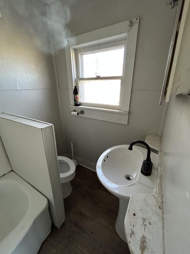 Photo - Cozy 2 Bedroom Home – Feels Just Like Home