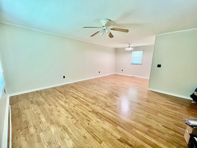 Photo - 331 Sesame St