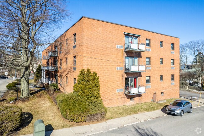 Aldor Apartments