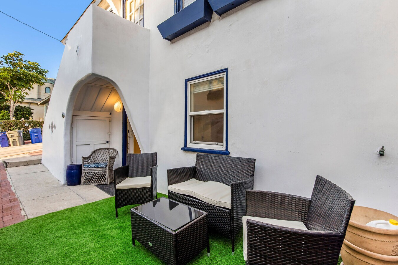 Photo - 3929 The Strand