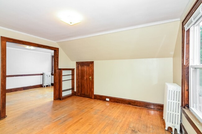 Photo - 509 6th St SE Unit 3