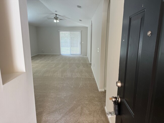 Photo - 5550 Oak Crossing Dr