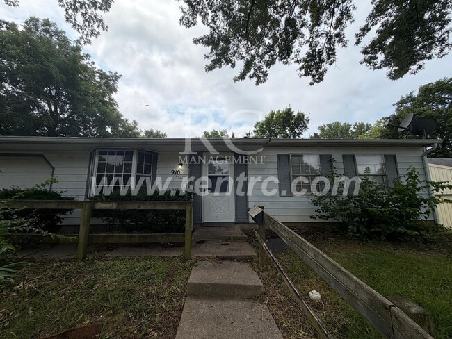 Building Photo - 910 Timberline-