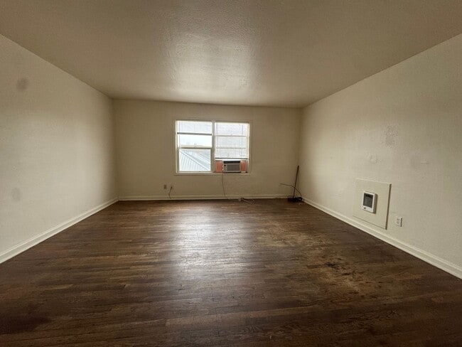 Photo - DEMJ620 Unit #14