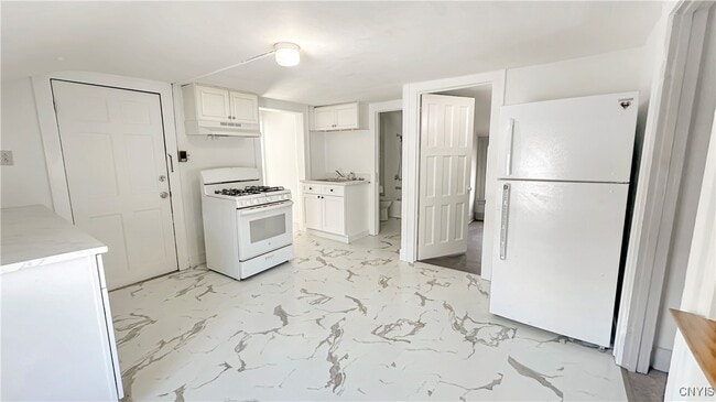 Building Photo - 809 Hamilton St Rental