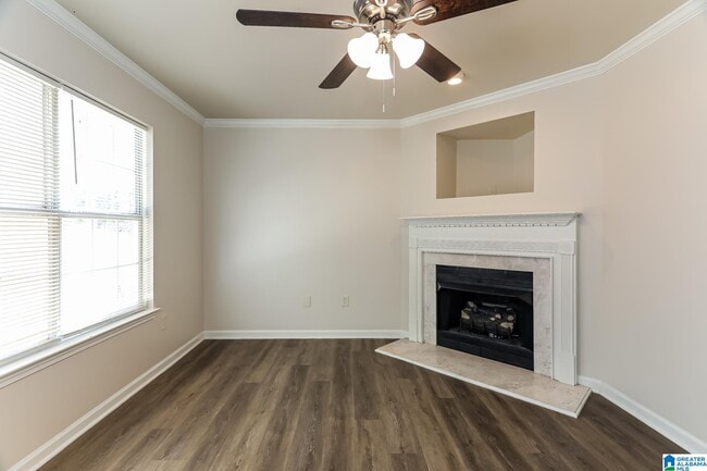 Photo - 232 Meriweather Ln