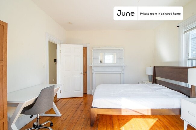 Photo - Room in Shared 5 bed/1 bath home Unit A