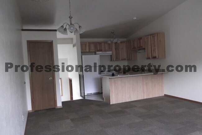 Photo - 806 Spartan Dr Unit C